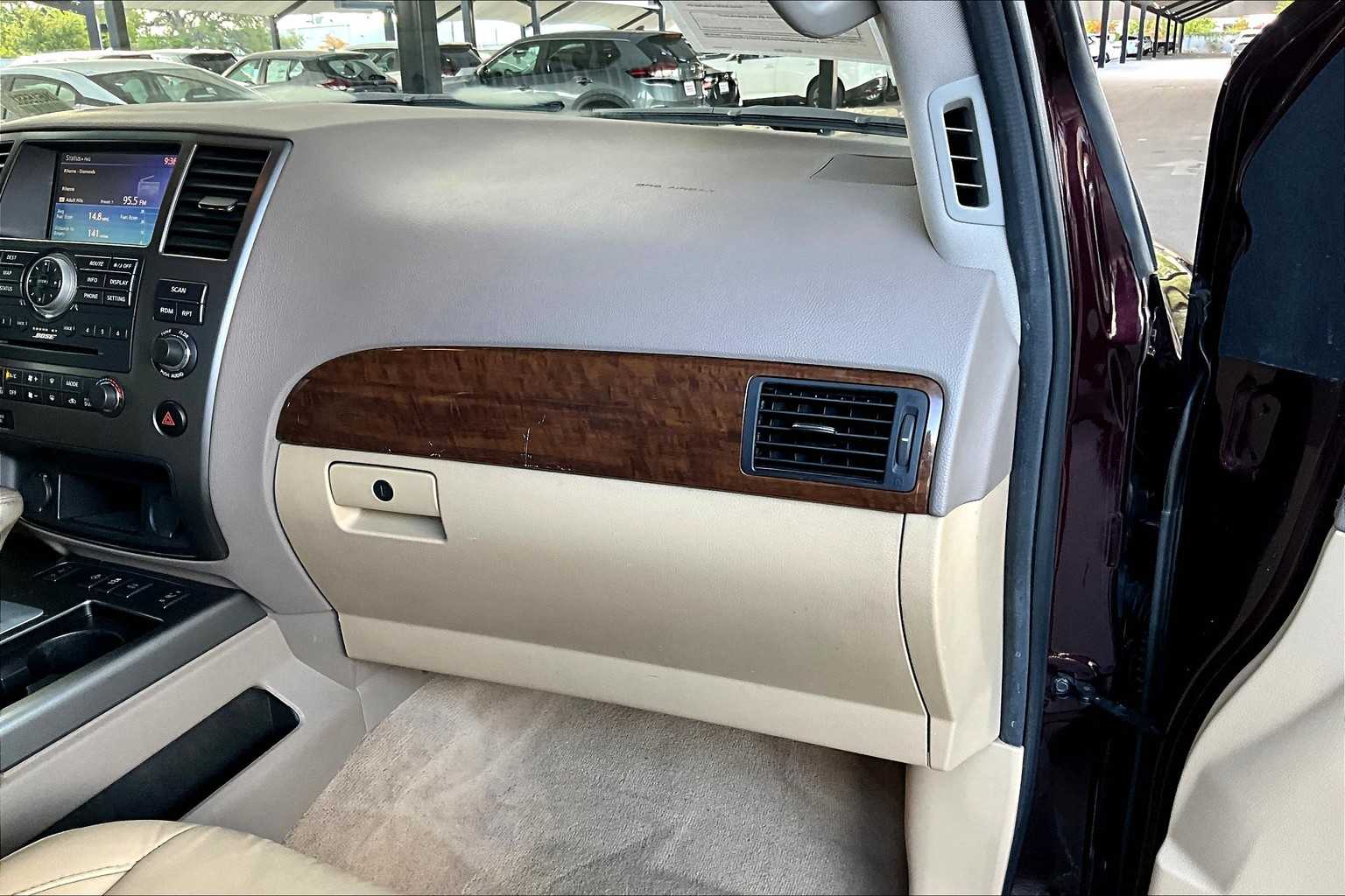 2013 Nissan Armada Platinum photo 17