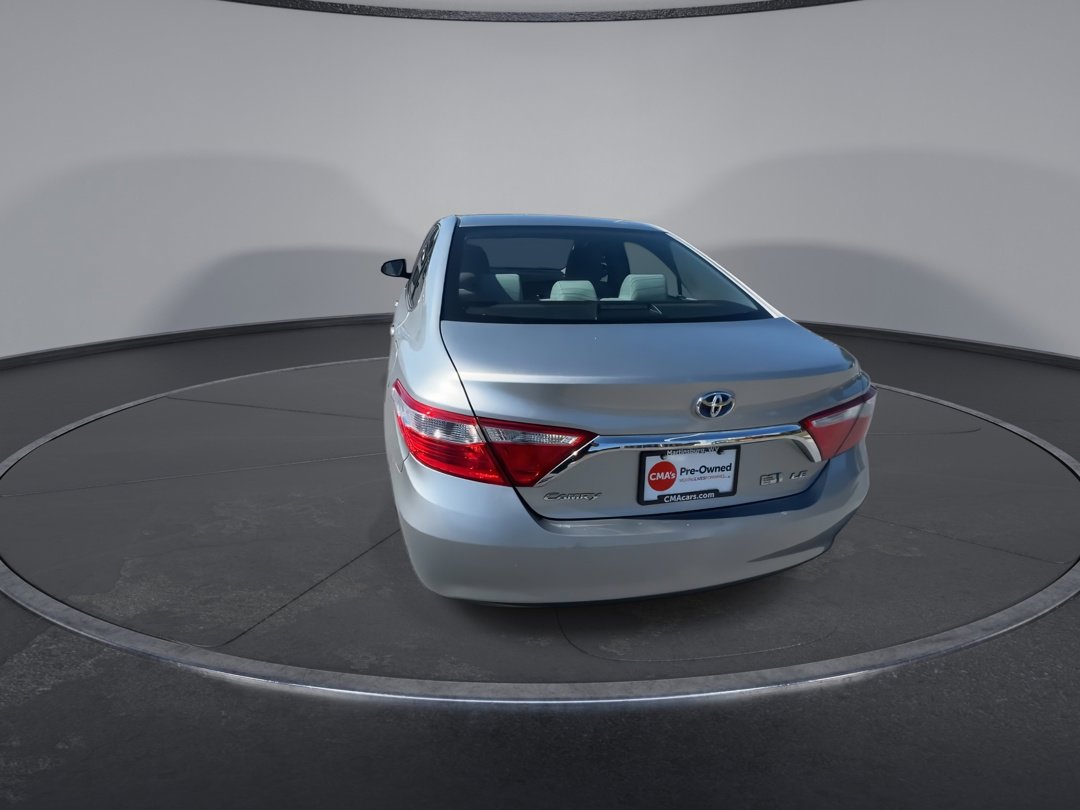 2017 Toyota Camry LE photo 7