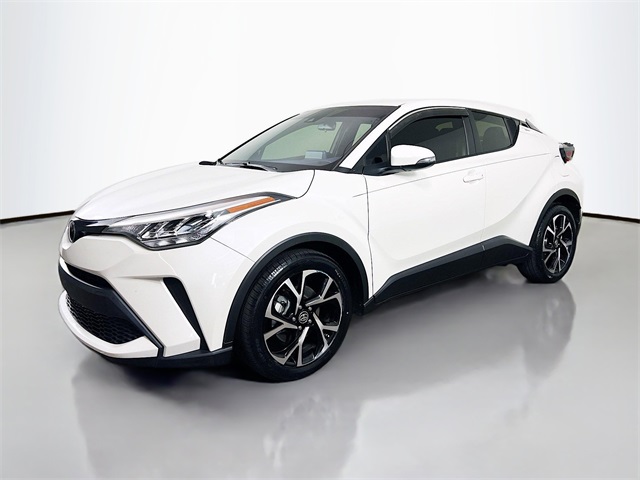 2021 Toyota C-HR XLE photo 4
