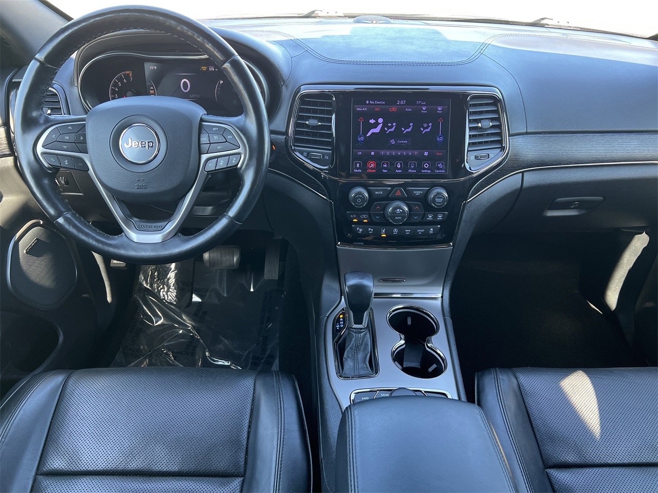 2021 Jeep Grand Cherokee Overland High Altitude photo 2