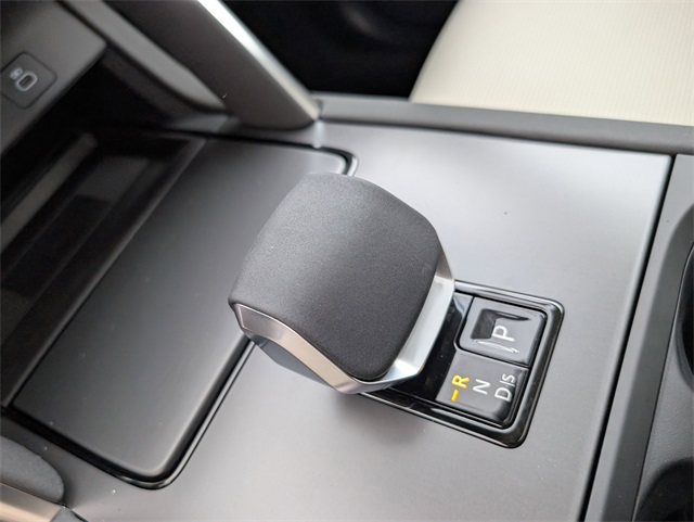 2025 Land Rover Discovery Sport S photo 12