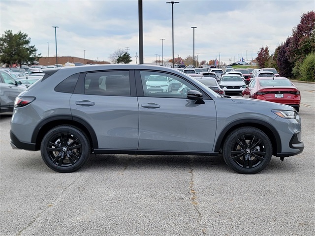 2026 Honda HR-V Sport photo 4