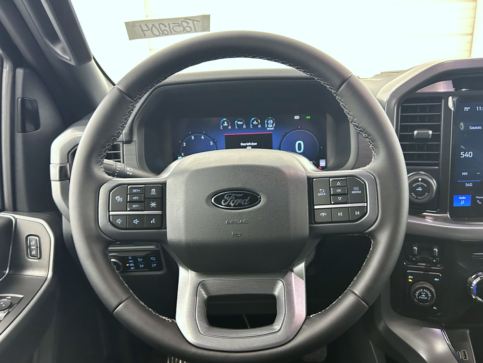 2025 Ford F-150 XLT photo 11