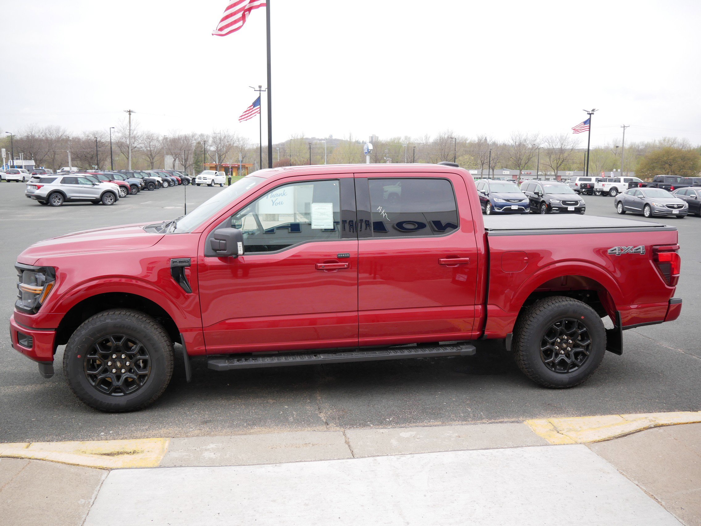 2025 Ford F-150 XLT photo 4