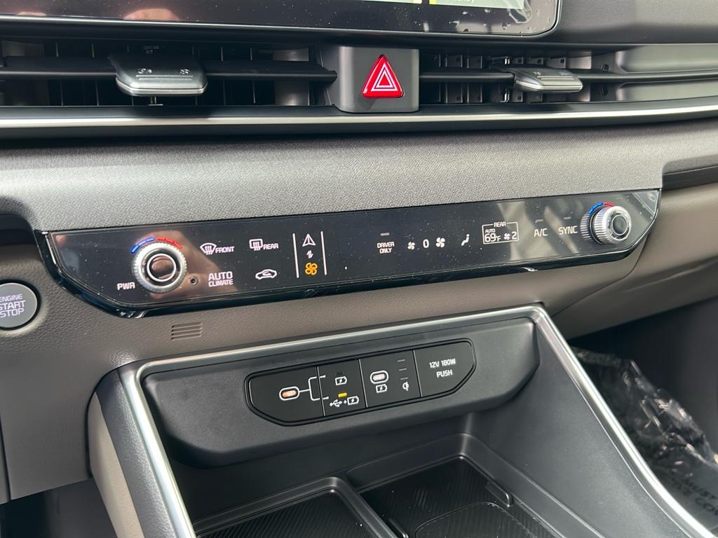 2026 Kia Carnival EX photo 20