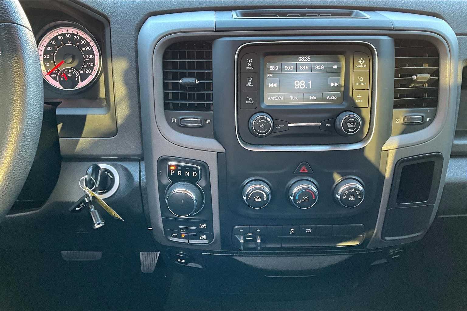 2017 Ram 1500 Express photo 3