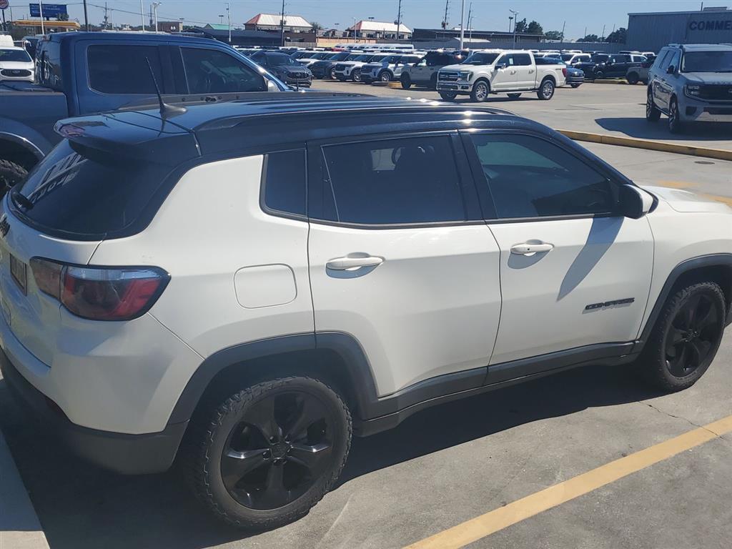 2019 Jeep Compass Altitude photo 2