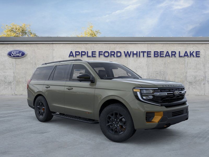 2025 Ford Expedition photo 3