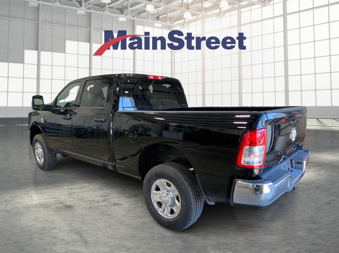 2024 Ram 2500 Tradesman photo 3