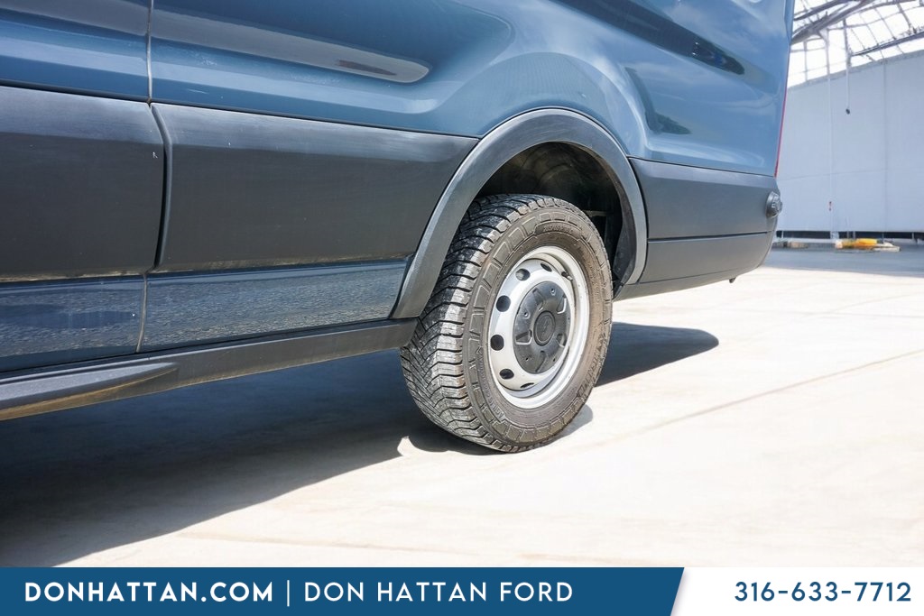 2020 Ford Transit photo 31