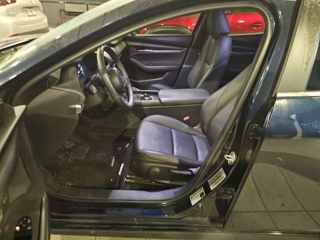2023 Mazda Mazda3 2.5 Select photo 2