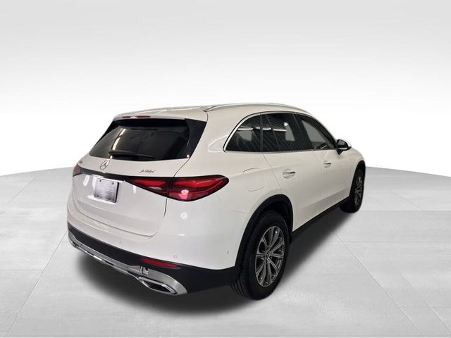 2023 Mercedes Benz GLC 300 photo 4