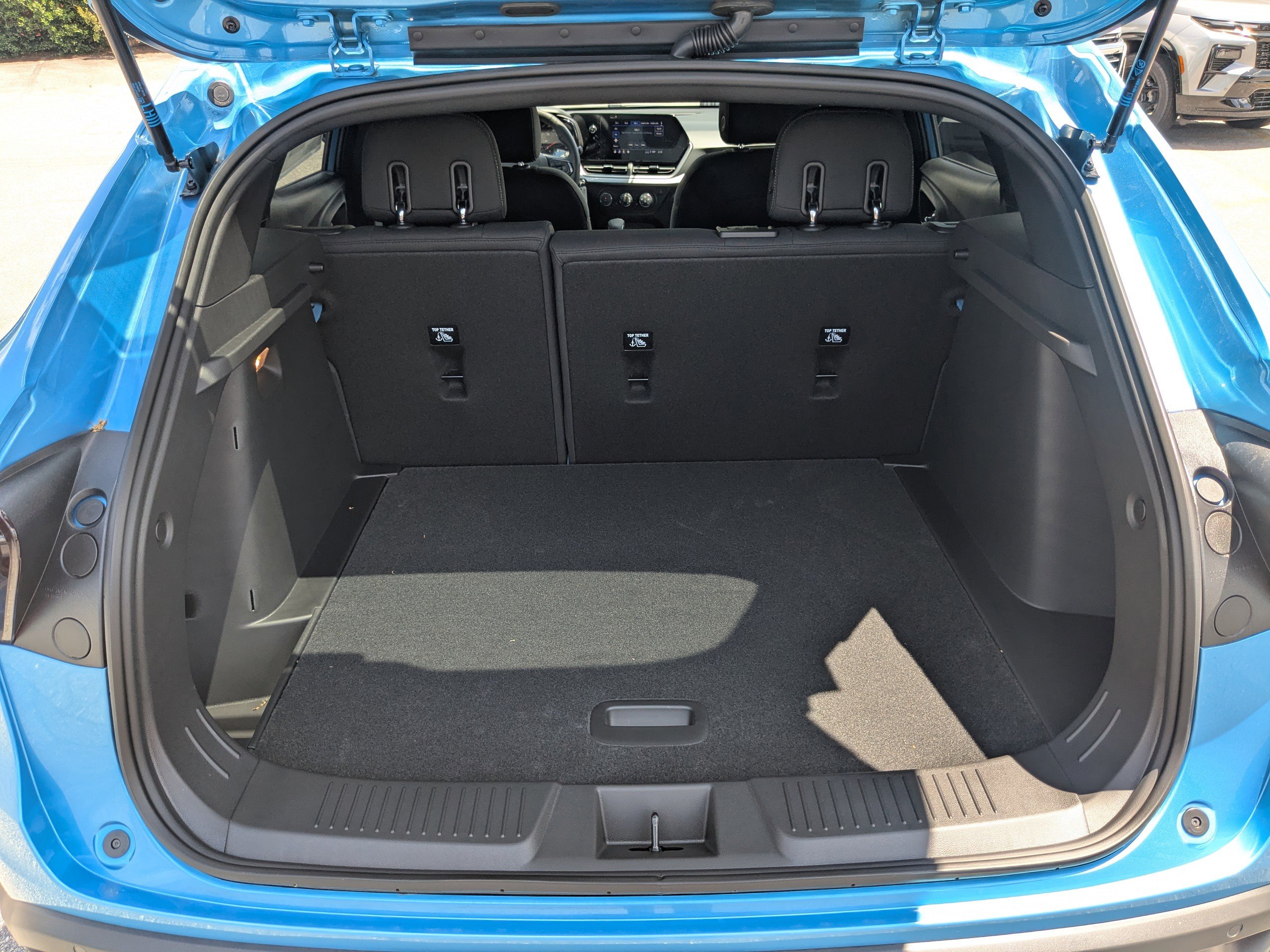 2025 Chevrolet Trax photo 13