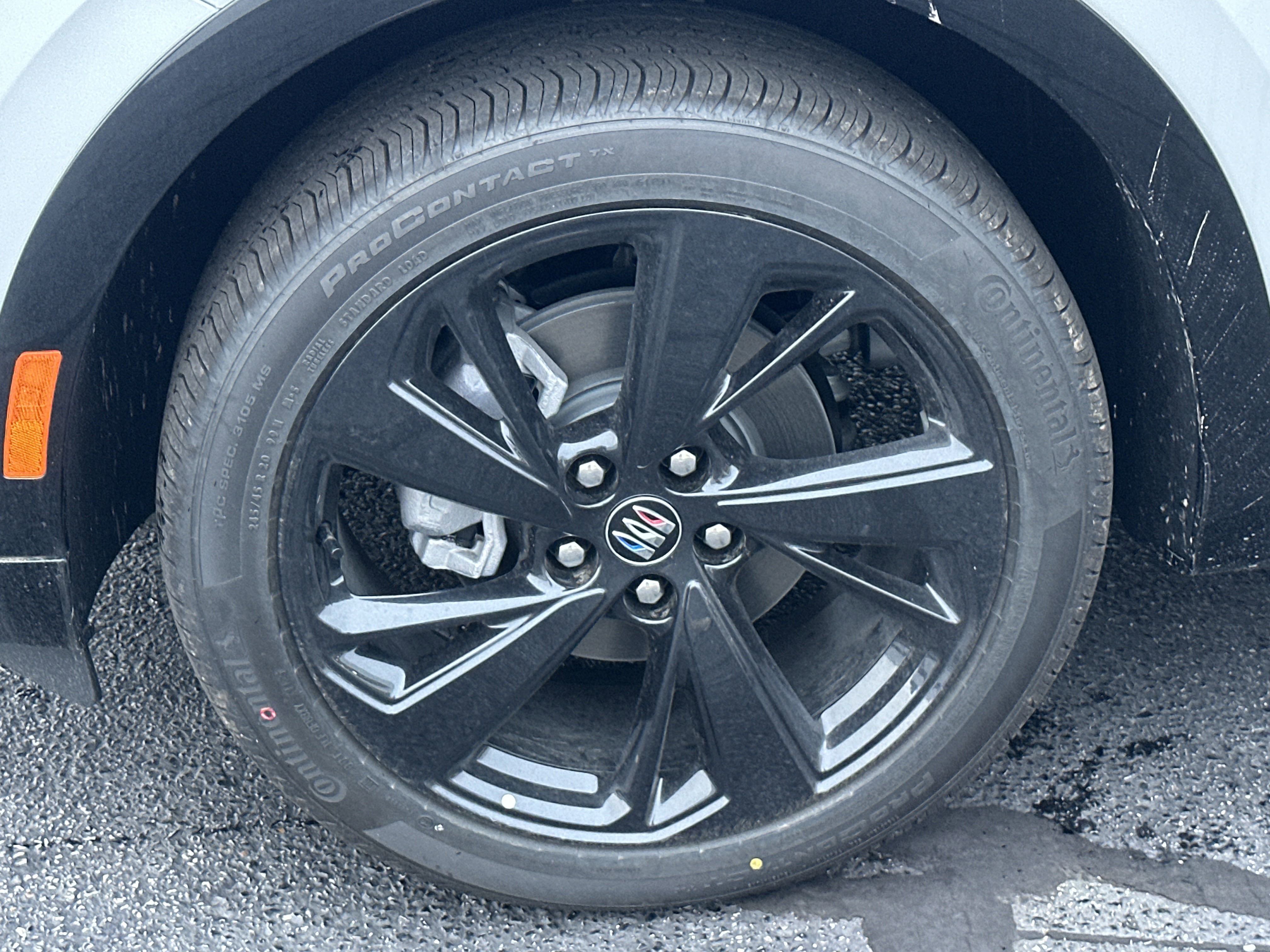 2025 Buick Envision Sport Touring photo 11
