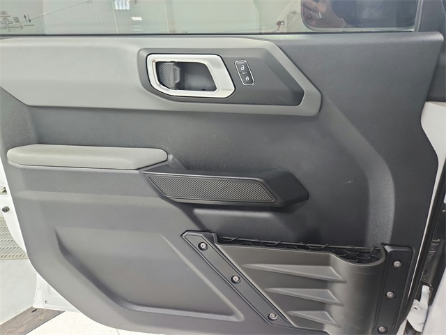 2023 Ford Bronco Base photo 34