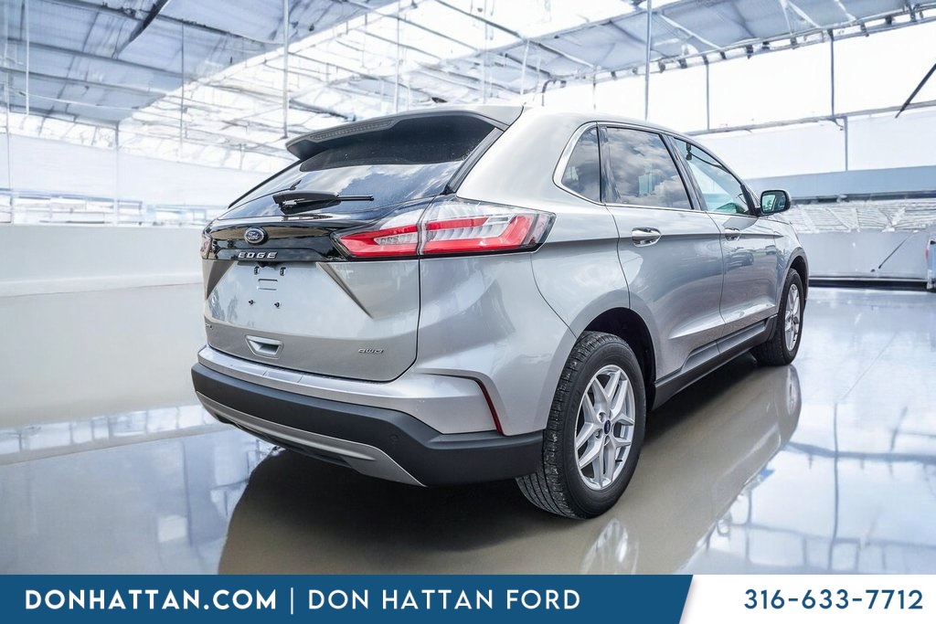 2022 Ford Edge SEL photo 31
