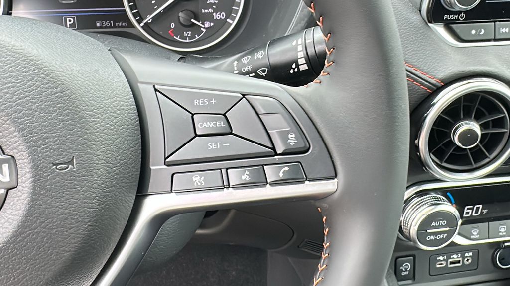2025 Nissan Sentra SR photo 13