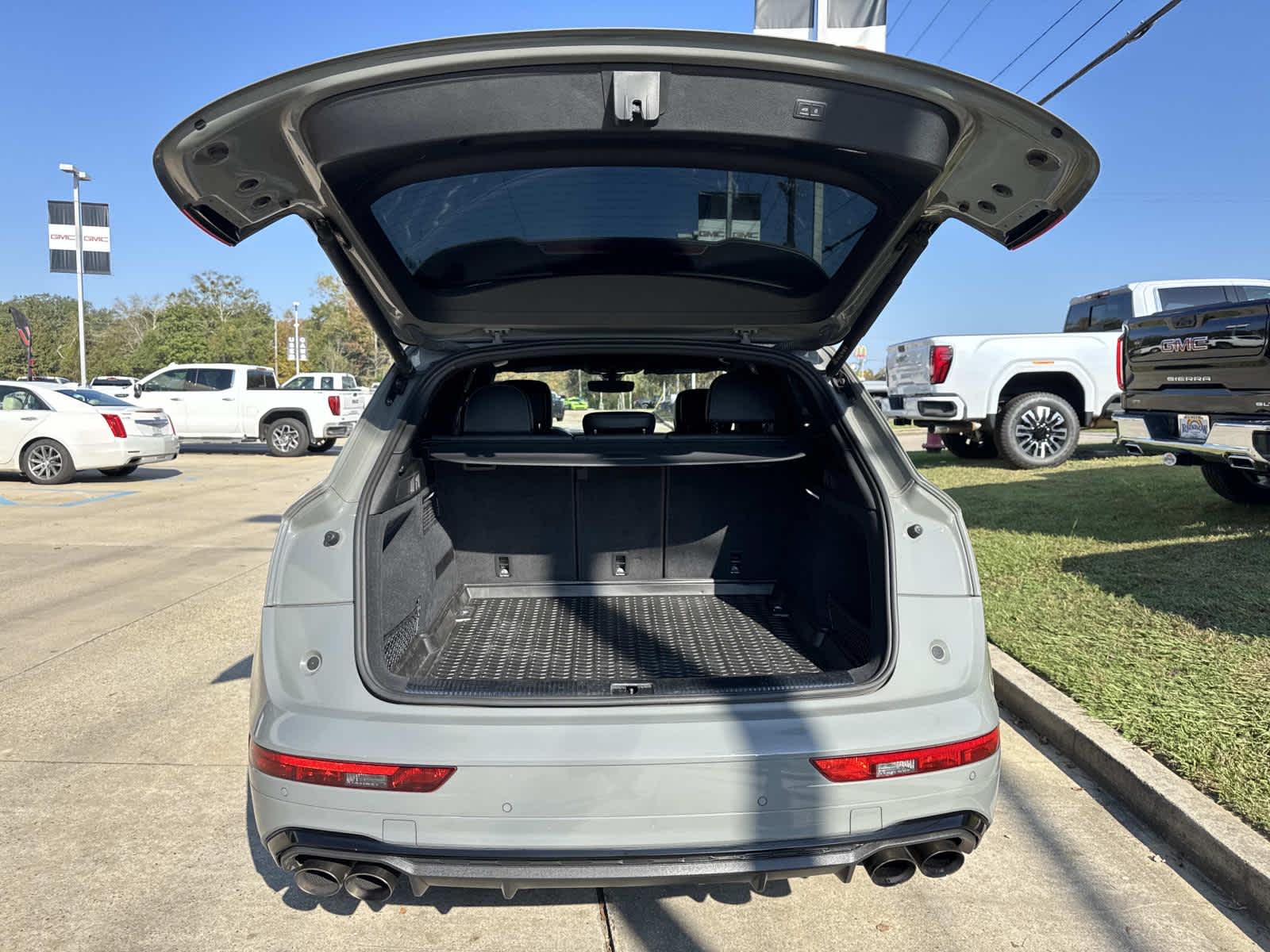 2022 Audi SQ5 Premium Plus photo 4