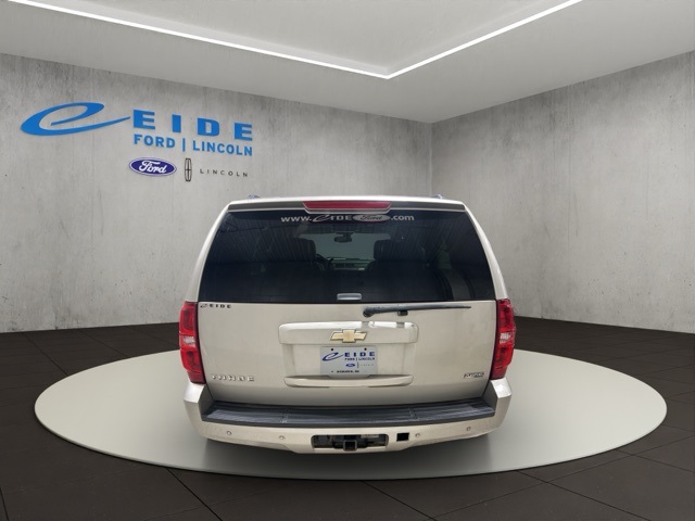 2008 Chevrolet Tahoe LT photo 3