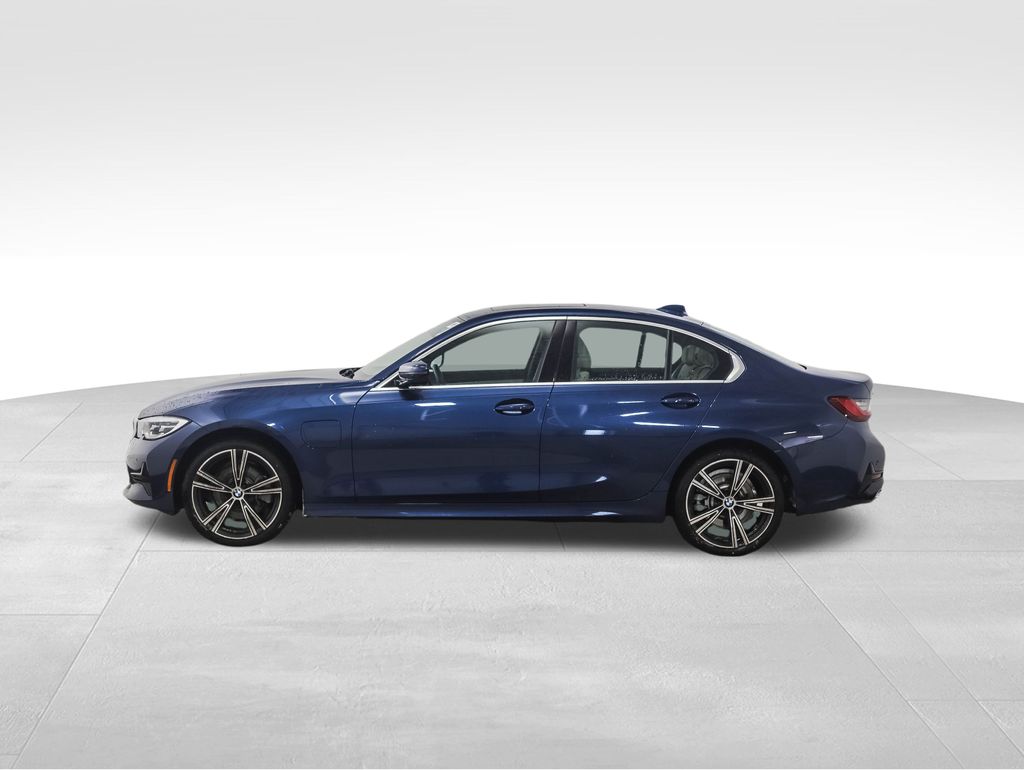 Used 2021 BMW 3 Series 330e with VIN 3MW5P9J05M8B76961 for sale in Minneapolis, Minnesota