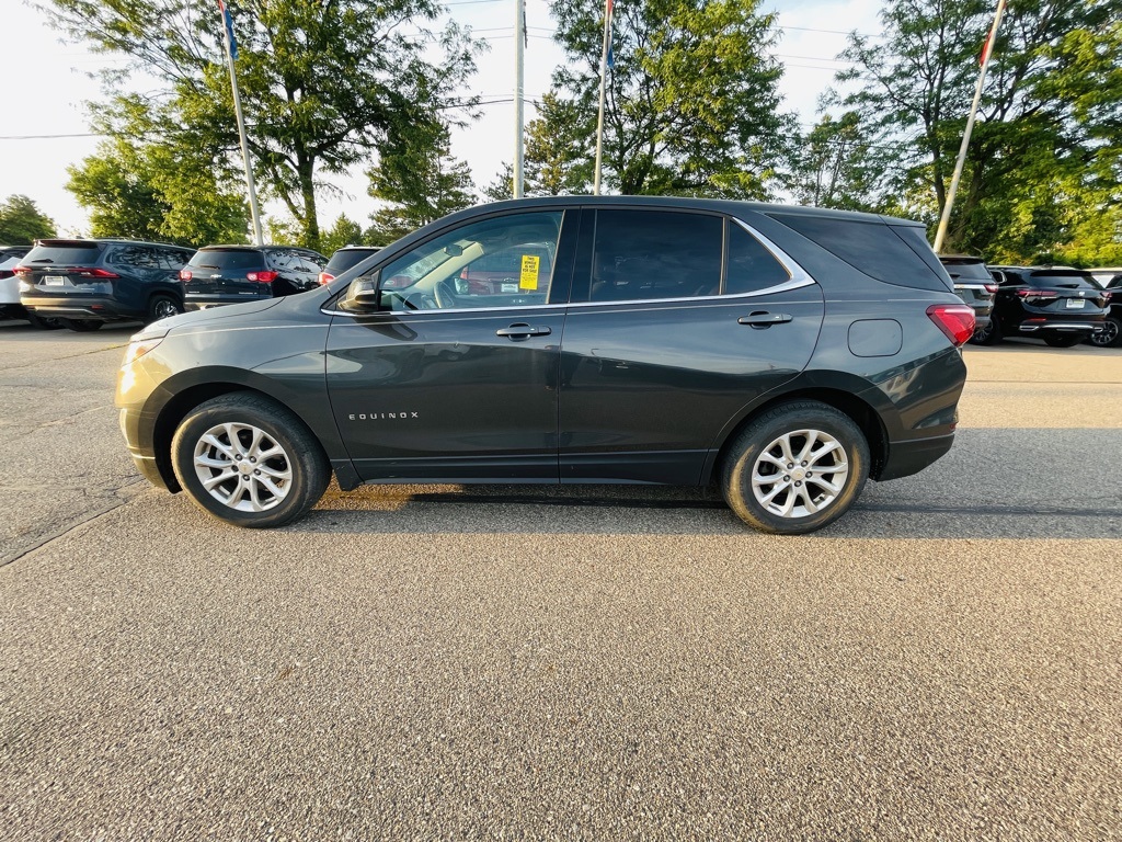 Used 2018 Chevrolet Equinox LT with VIN 2GNAXJEV7J6192060 for sale in Fowlerville, MI