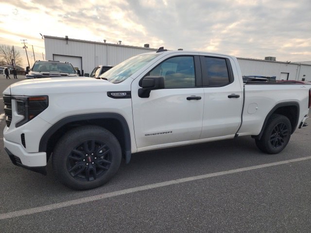 2023 GMC Sierra 1500 Pro's photo