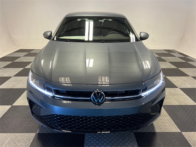 2026 Volkswagen Jetta 1.5T Sport photo 2