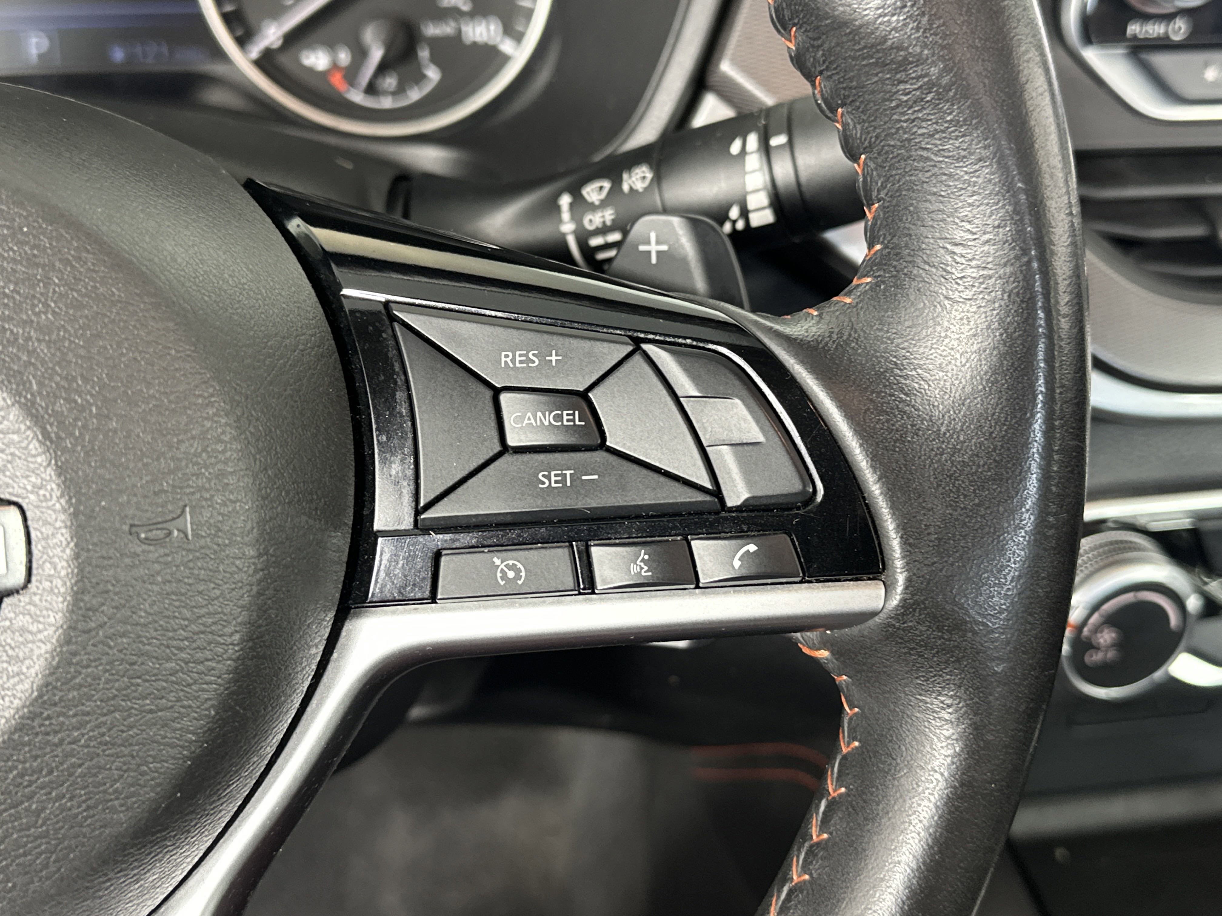2023 Nissan Altima 2.5 SR photo 11