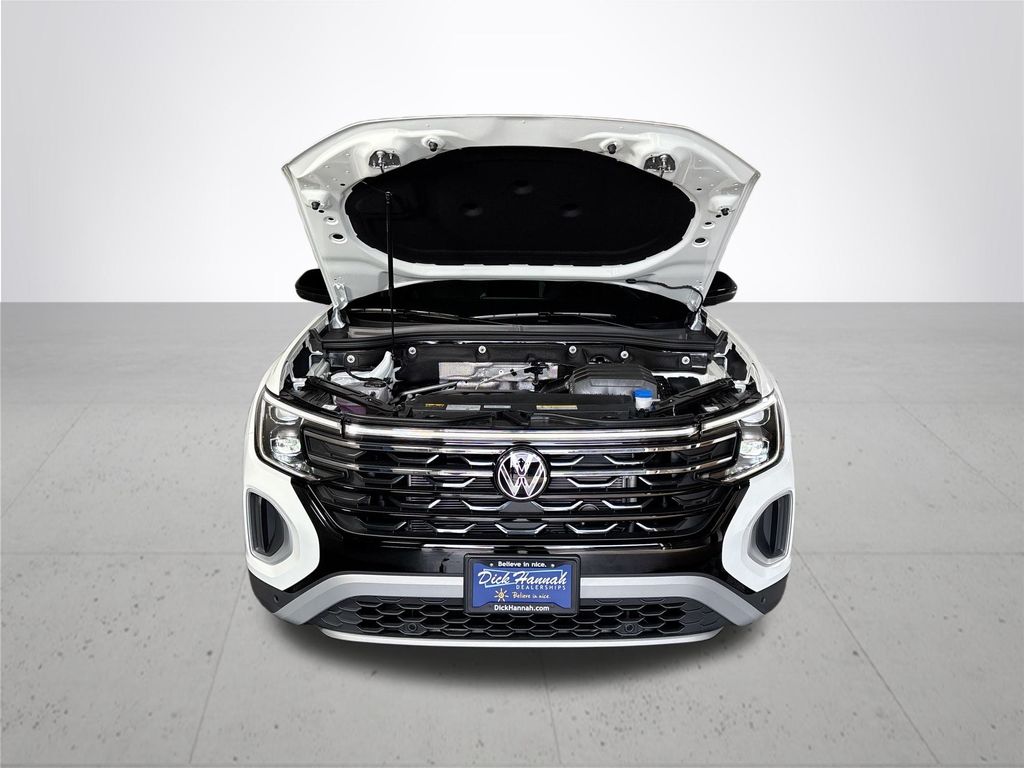 2025 Volkswagen Atlas Peak Edition SE photo 21