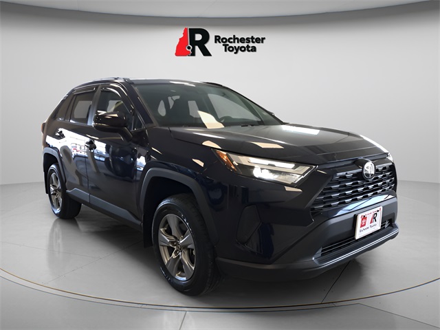 2024 Toyota RAV4 XLE's photo