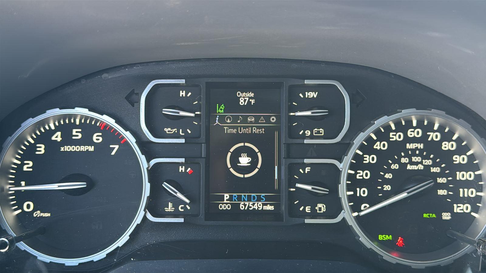 2021 Toyota Tundra Platinum CrewMax photo 13