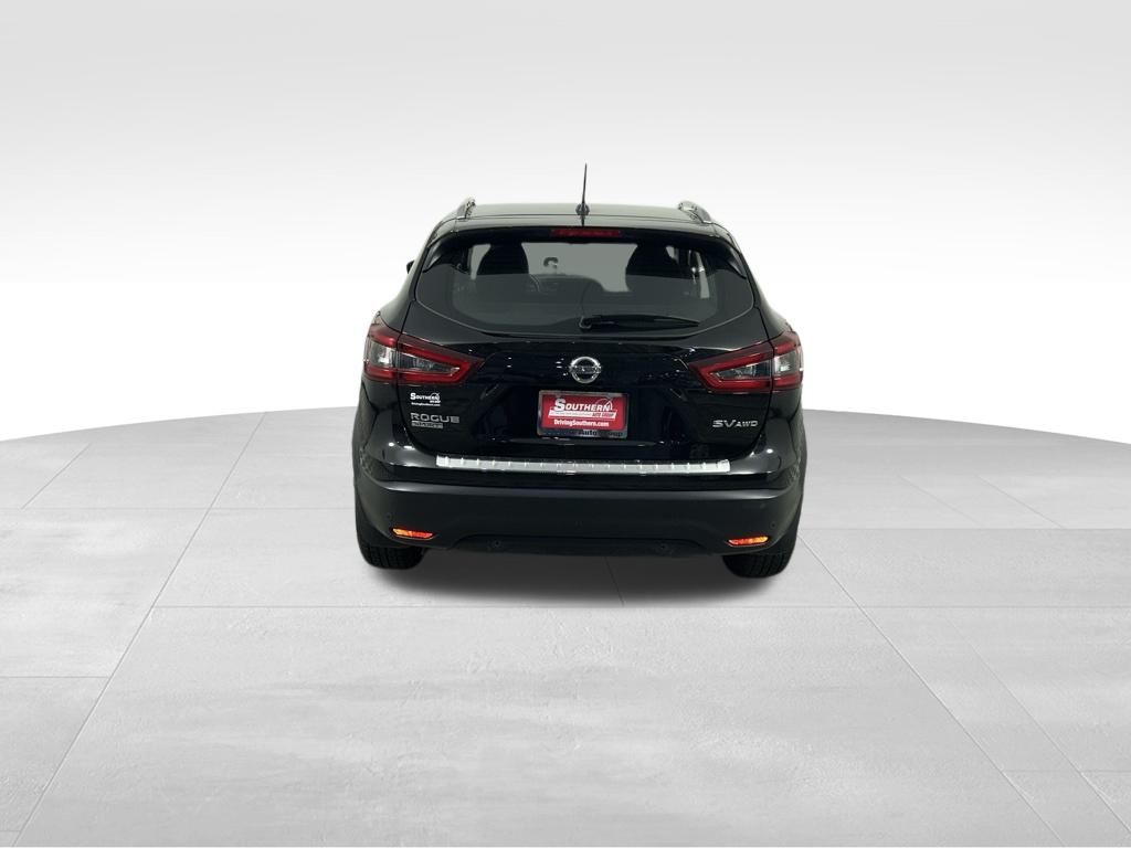 2022 Nissan Rogue Sport SV photo 4