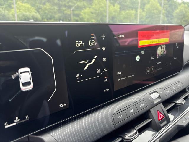 2025 Kia K4 GT-Line photo 11