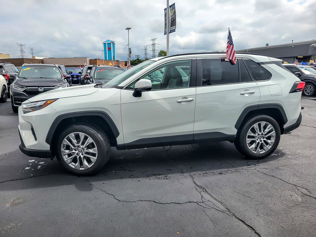 2025 TOYOTA RAV4 - Image 5