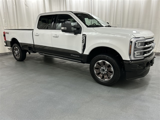 2025 Ford F-350 Super Duty King Ranch's photo