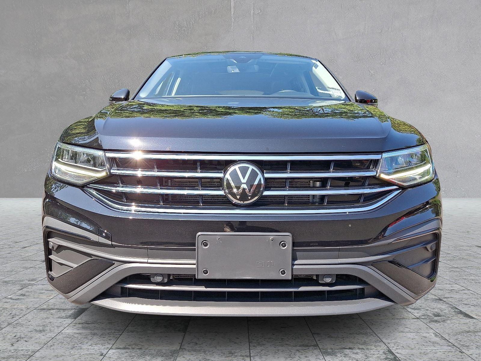 2022 Volkswagen Tiguan SE photo 2