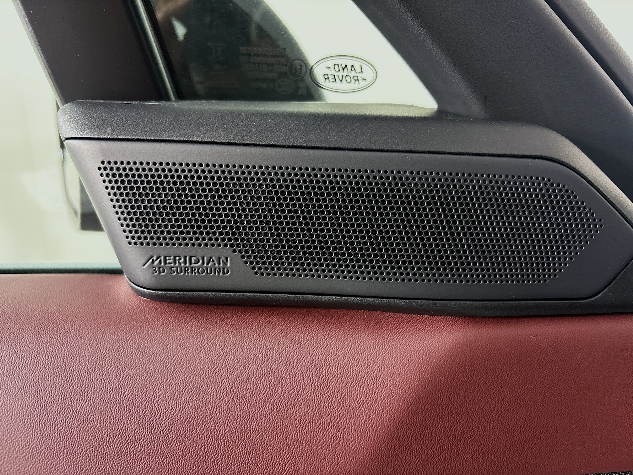 2025 Land Rover Range Rover Sport SE photo 18