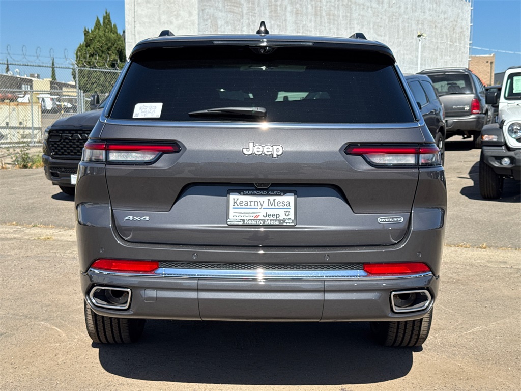 2025 Jeep Grand Cherokee Overland photo 7
