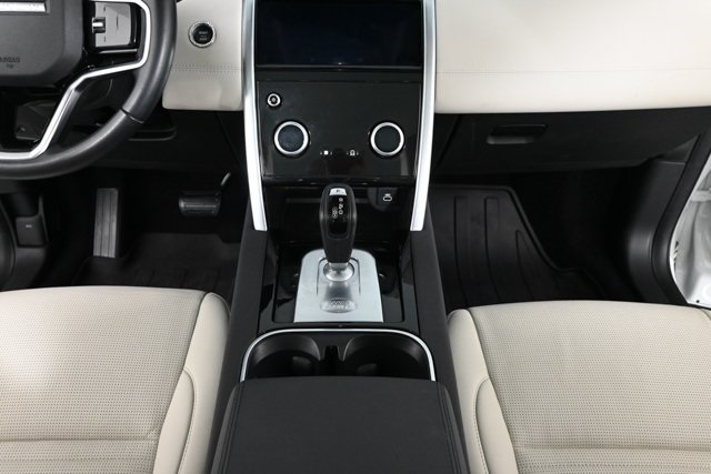 2022 Land Rover Discovery Sport SE photo 16