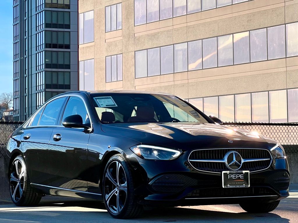 2025 Mercedes-Benz C-Class Sedan C 300's photo
