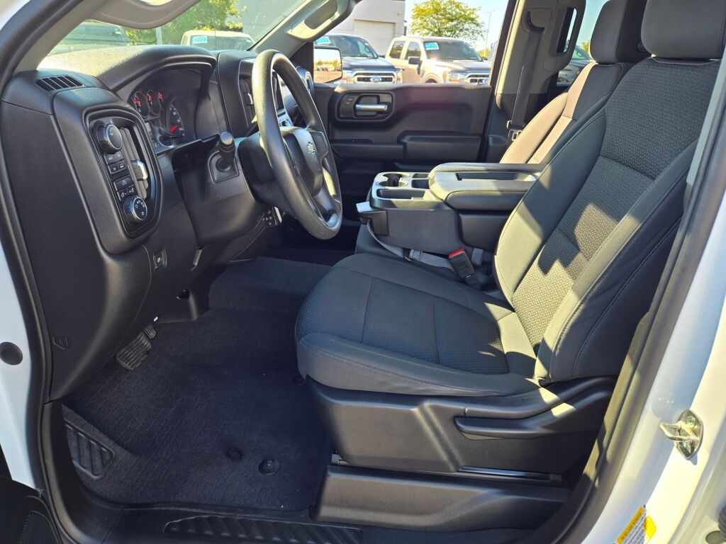 2021 Chevrolet Silverado 1500 Custom photo 16
