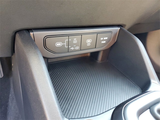 2025 Kia K4 LXS photo 19