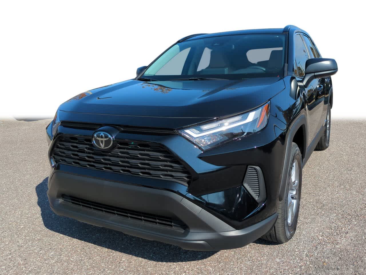 2025 Toyota RAV4 LE's photo