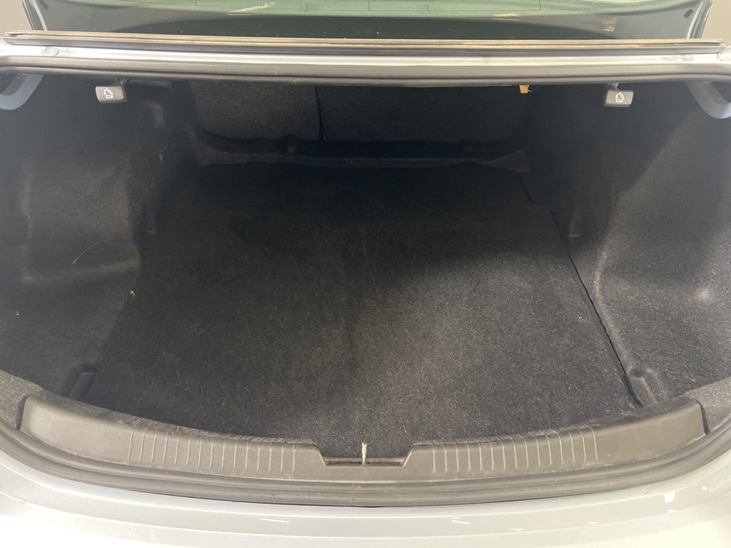 2017 Chevrolet Malibu 1LT photo 19