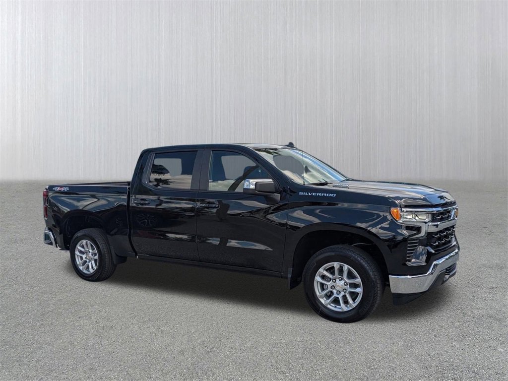 2026 Chevrolet Silverado LT's photo