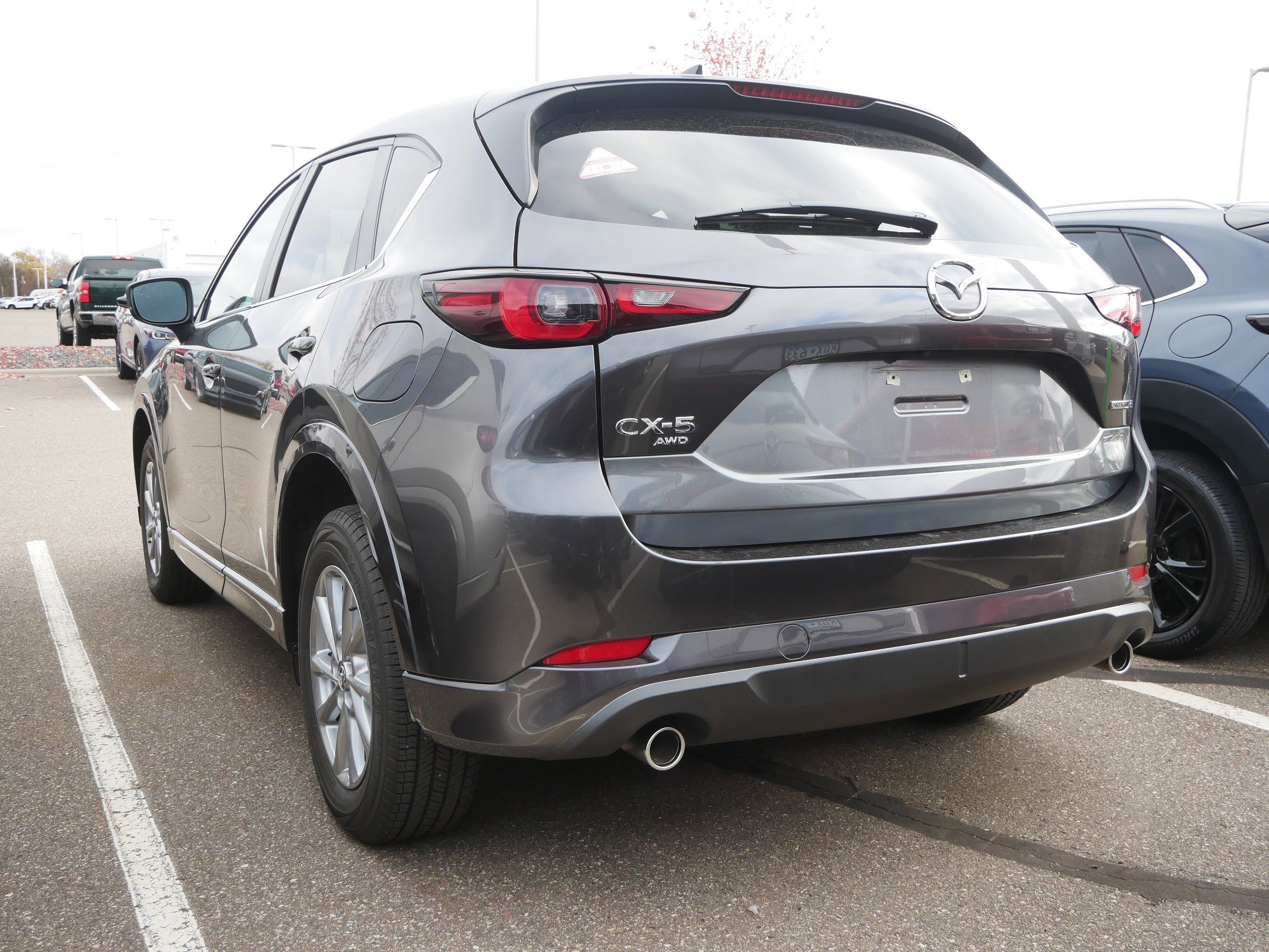2025 Mazda CX-5 2.5 S Preferred photo 4
