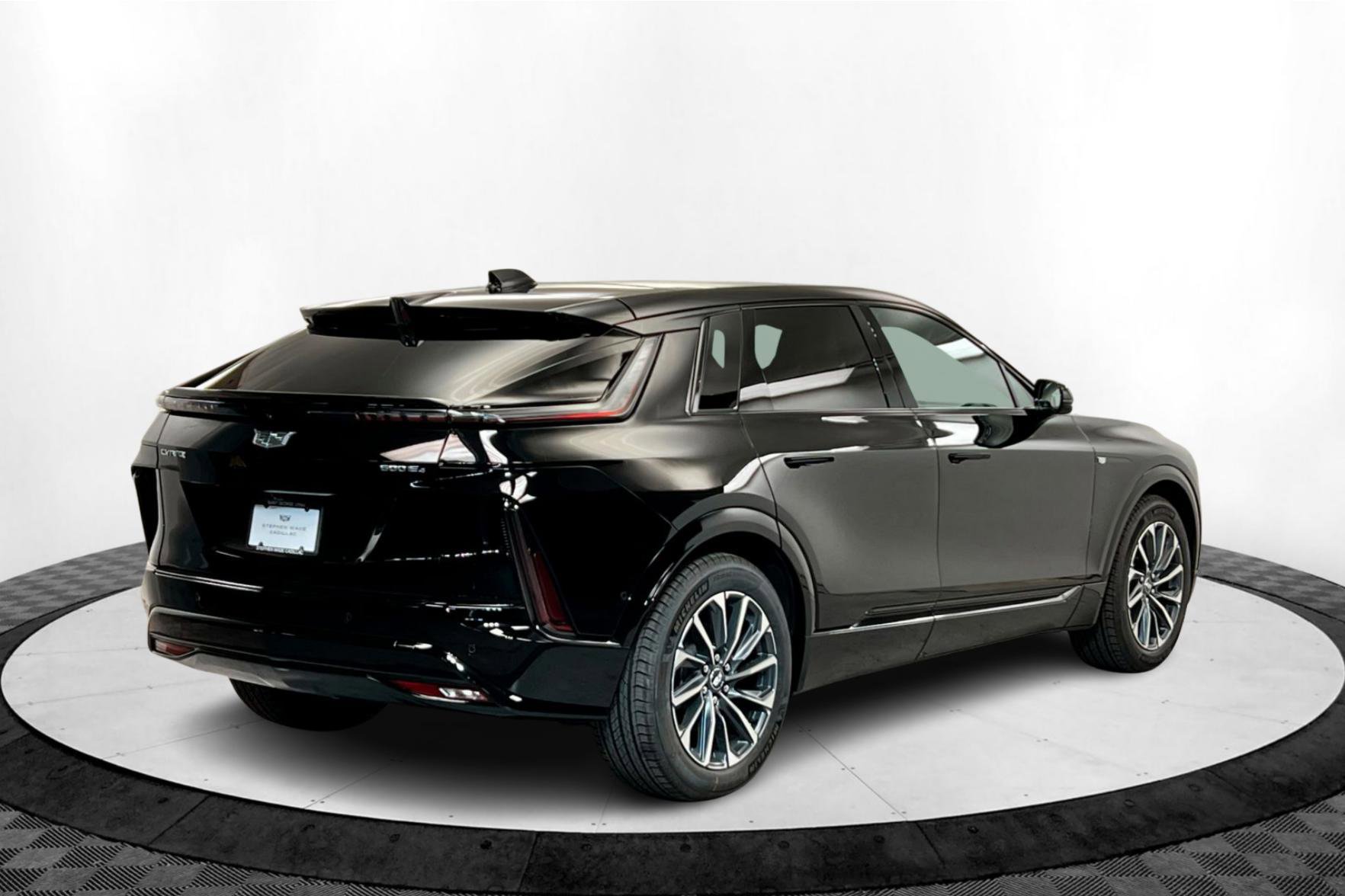 2025 Cadillac Lyriq Sport photo 3