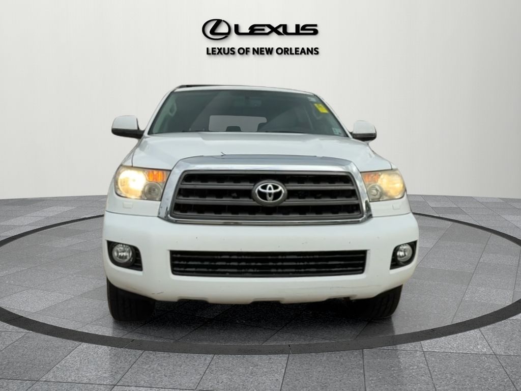 2013 Toyota Sequoia SR5's photo