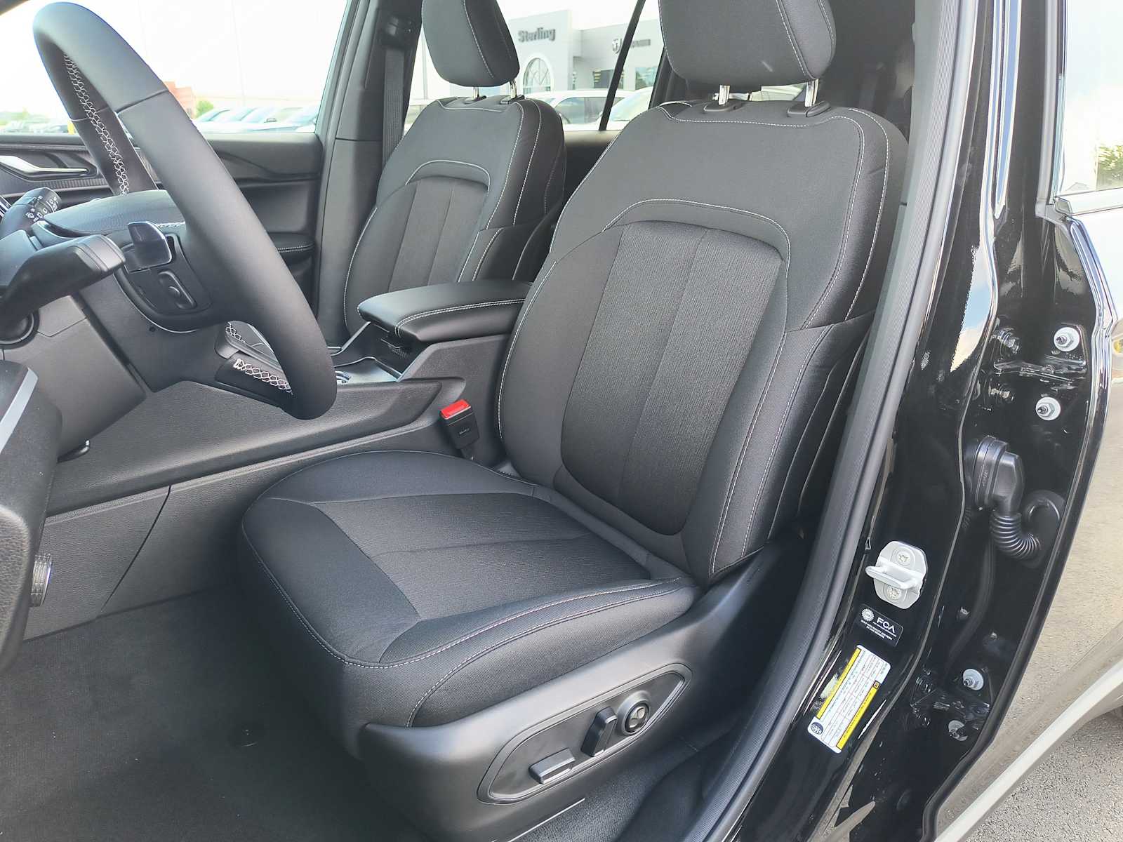 2025 Jeep Grand Cherokee Laredo X photo 7