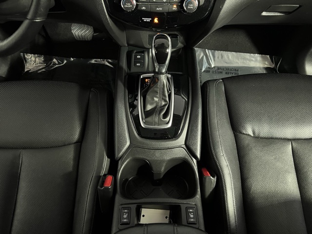 2022 Nissan Rogue Sport SL photo 12